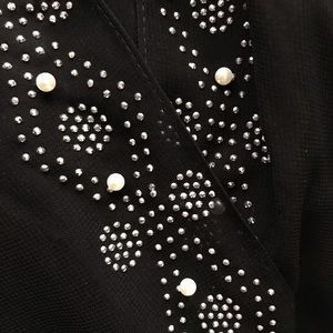 🐼💎 pearls, diamond studs.